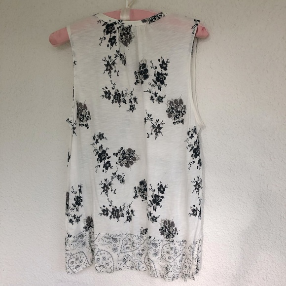 Lucky Brand sleeveless top - Picture 2 of 7
